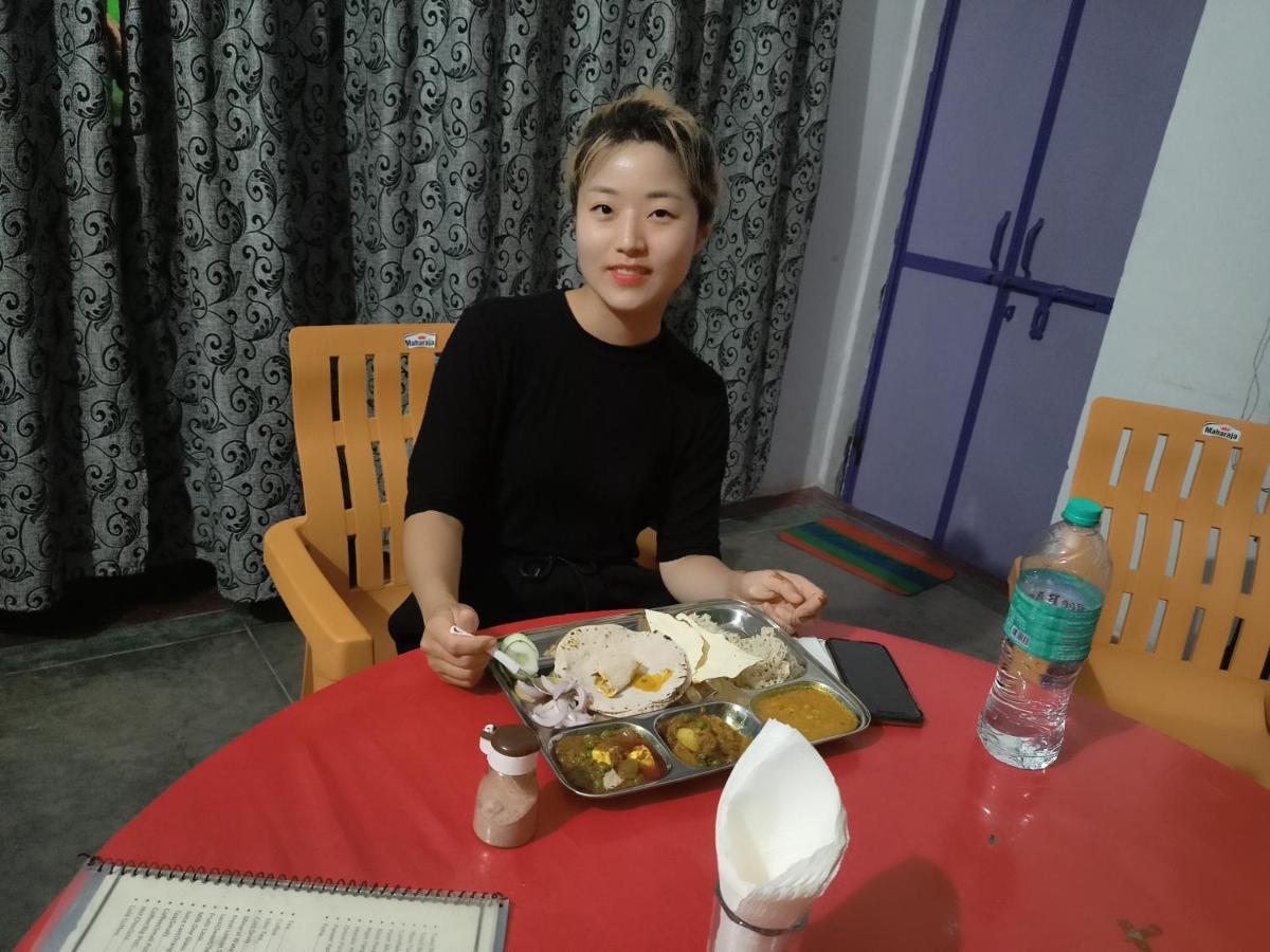 Khajuraho Dreams Homestay Eksteriør bilde